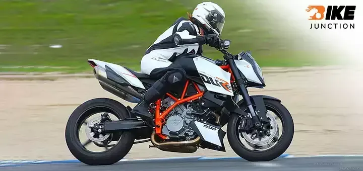 Spotted: KTM 990 Duke Under the Works, Might Launch Soon Spotted: KTM 990 Duke Under the Works, Might Launch Soon