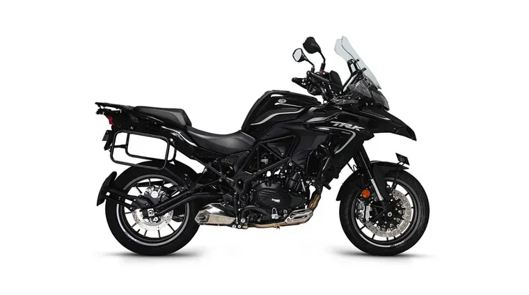  Benelli TRK 502 Black