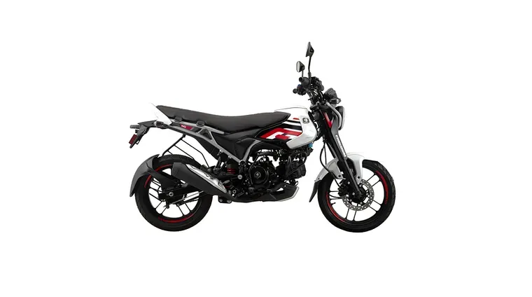 बजाज फ्रीडम 125 सीएनजी9