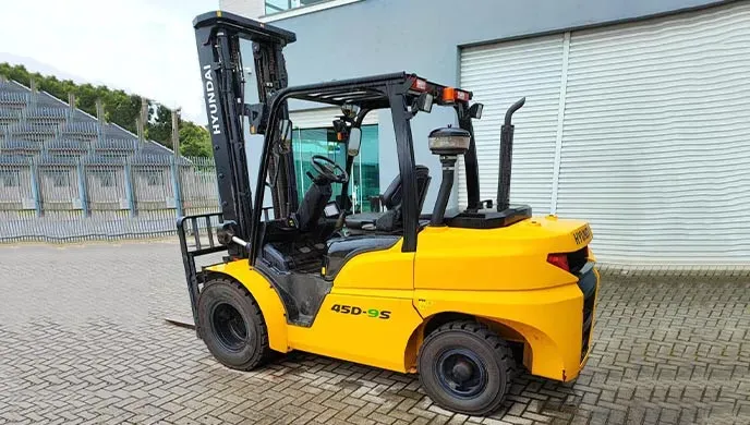 Main image of HYUNDAI 45D-9S Forklift Truck Specification and Features