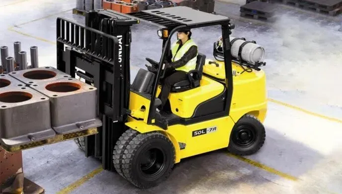 Main image of HYUNDAI 50L-7A Forklift Truck Specification and Features