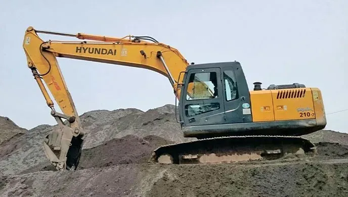 Main image of HYUNDAI R 210-LC 7 Excavator Specification and Features