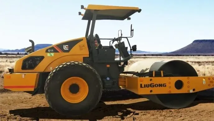 Main image of LiuGong 611 Compactor Specification and Features