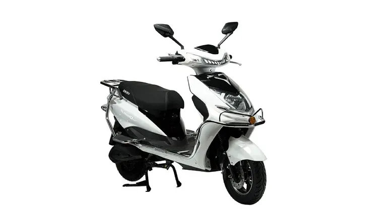  Okaya ClassIQ White